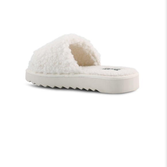 Fuzzie Cozy Flat Slide Sandals - Picture 2 of 4